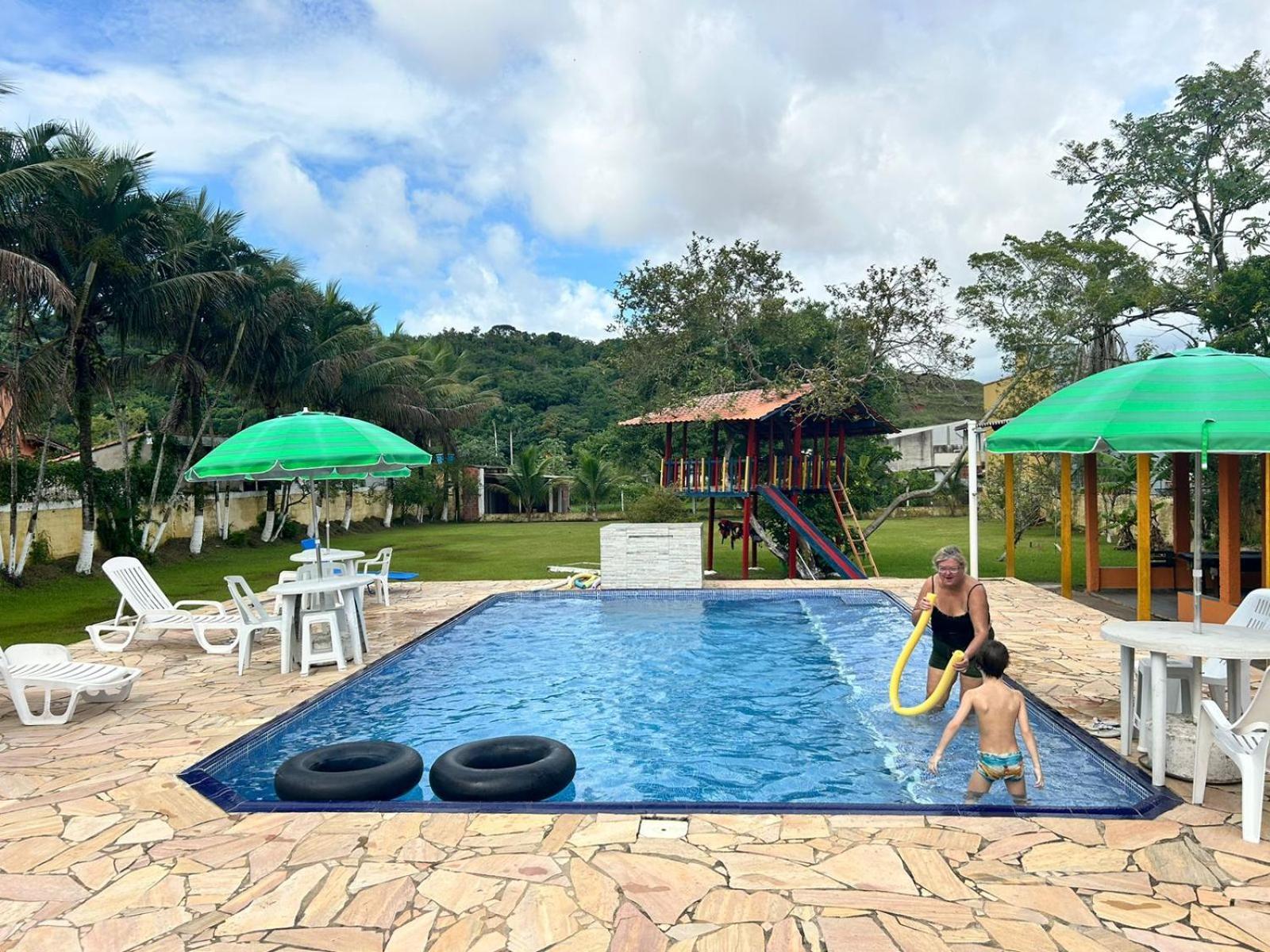 Pousada Geres Peruíbe Hotel Bagian luar foto